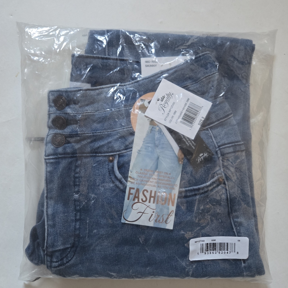 Royalty for Me Womens Fashion First Mid Rise 3-Button Skinny